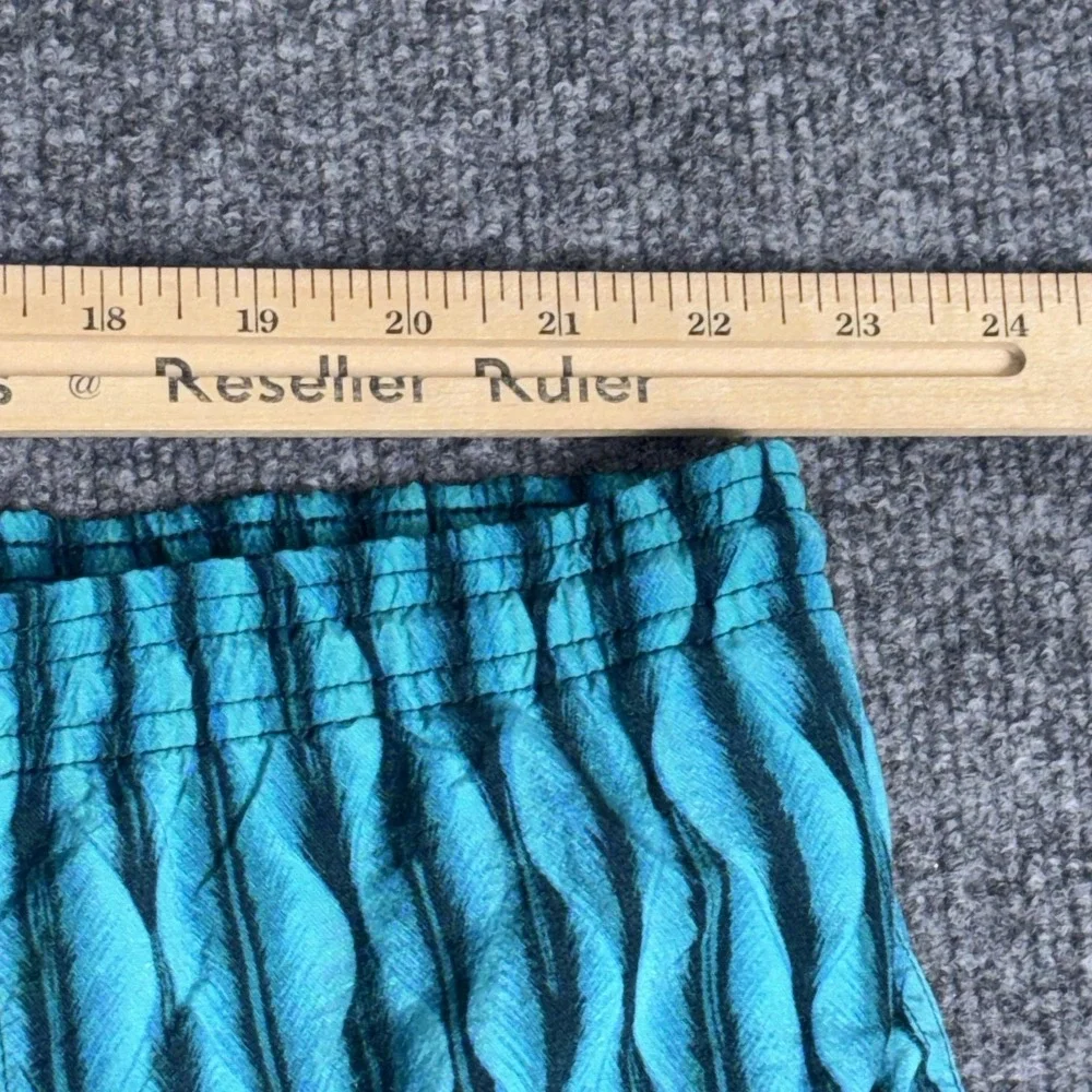TYR Swim Trunks Shorts Mens‎ XL Teal Blue Black Wavy Print Mesh Lined Drawstring